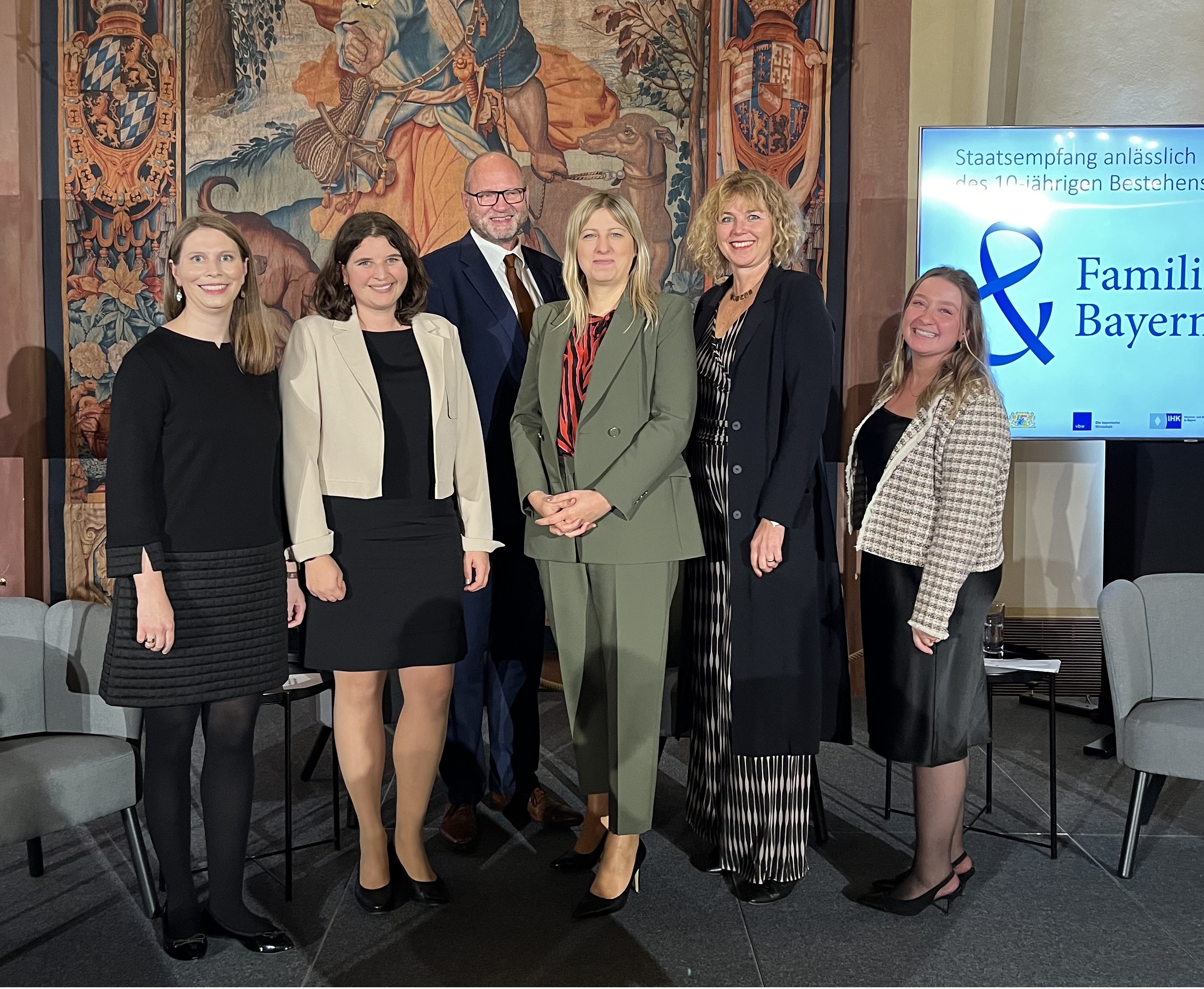 Alle Paktpartner aufgestellt. 