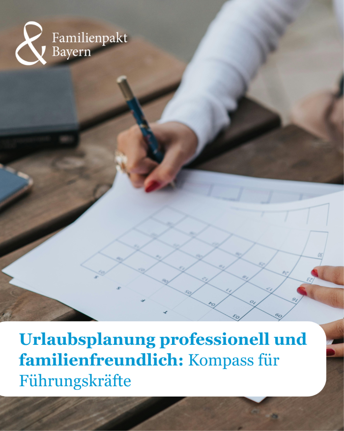Ein Bild mit einer Hand die in einen Kalender schreibt