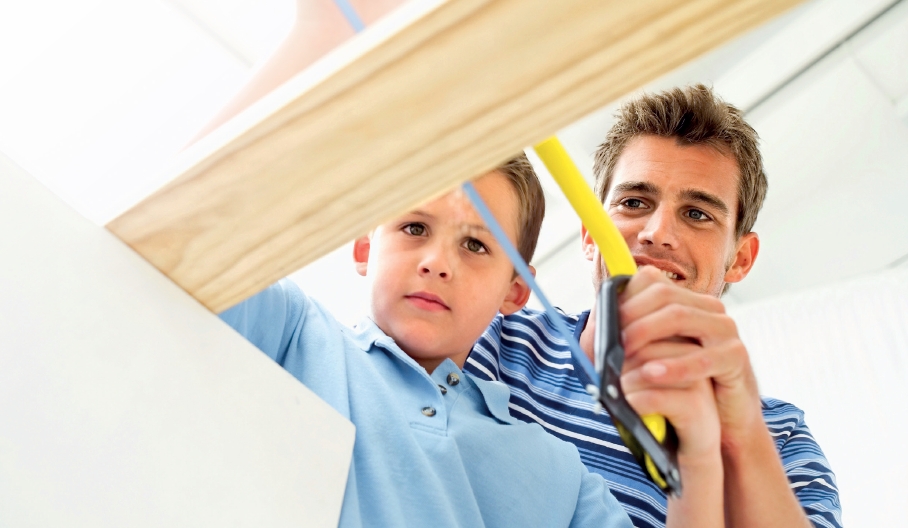 ‚Familienbewusste Personalpolitik. Was sie Unternehmen bringt. Wie sie gelingen kann‘ - Die Servicestelle stellt ihre aktuelle Broschüre vor